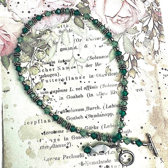 Vintage Silver & Emerald Green Beaded Fish Charm Anklet - Picture 7 of 8